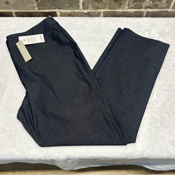 Chico's Secret Stretch Straight Leg Trousers Workwear Pants Basic Garfield Rinse - Picture 3 of 8